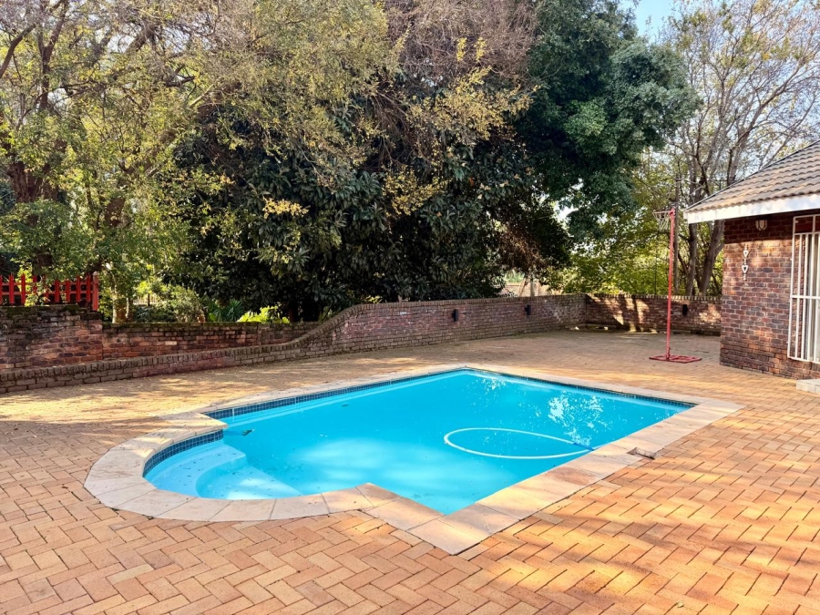 5 Bedroom Property for Sale in Cashan North West